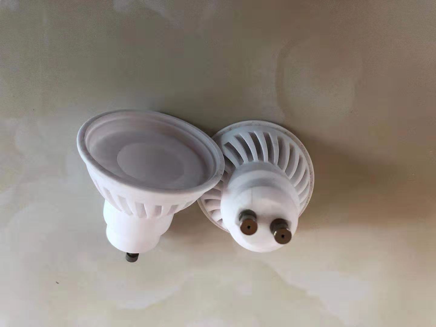 陶瓷灯杯散热器